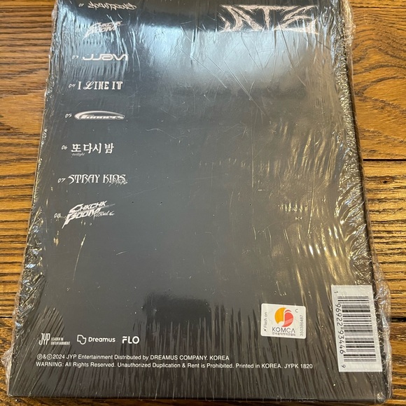 Stray Kids ATE (Chk Chk Version) 9th Mini Album - Picture 5 of 9